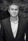 praveen_portrait_720_b-w.jpg